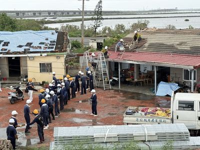 風災滿月2/民間先行政府慢半拍   慈濟穿梭七股撐起「社會韌性」