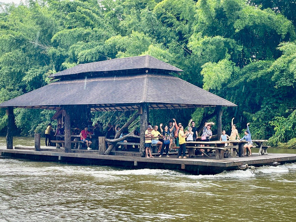 ▲▼泰國北碧府三站式身心靈療癒行程。（圖／部落客viviyu提供）