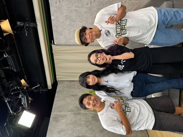 ▲▼黃鐙輝（右起）、陶晶瑩、蓋瑞日前上唐綺陽(右三)的《星時代調研所》聊當兵甘苦。（圖／台視提供）