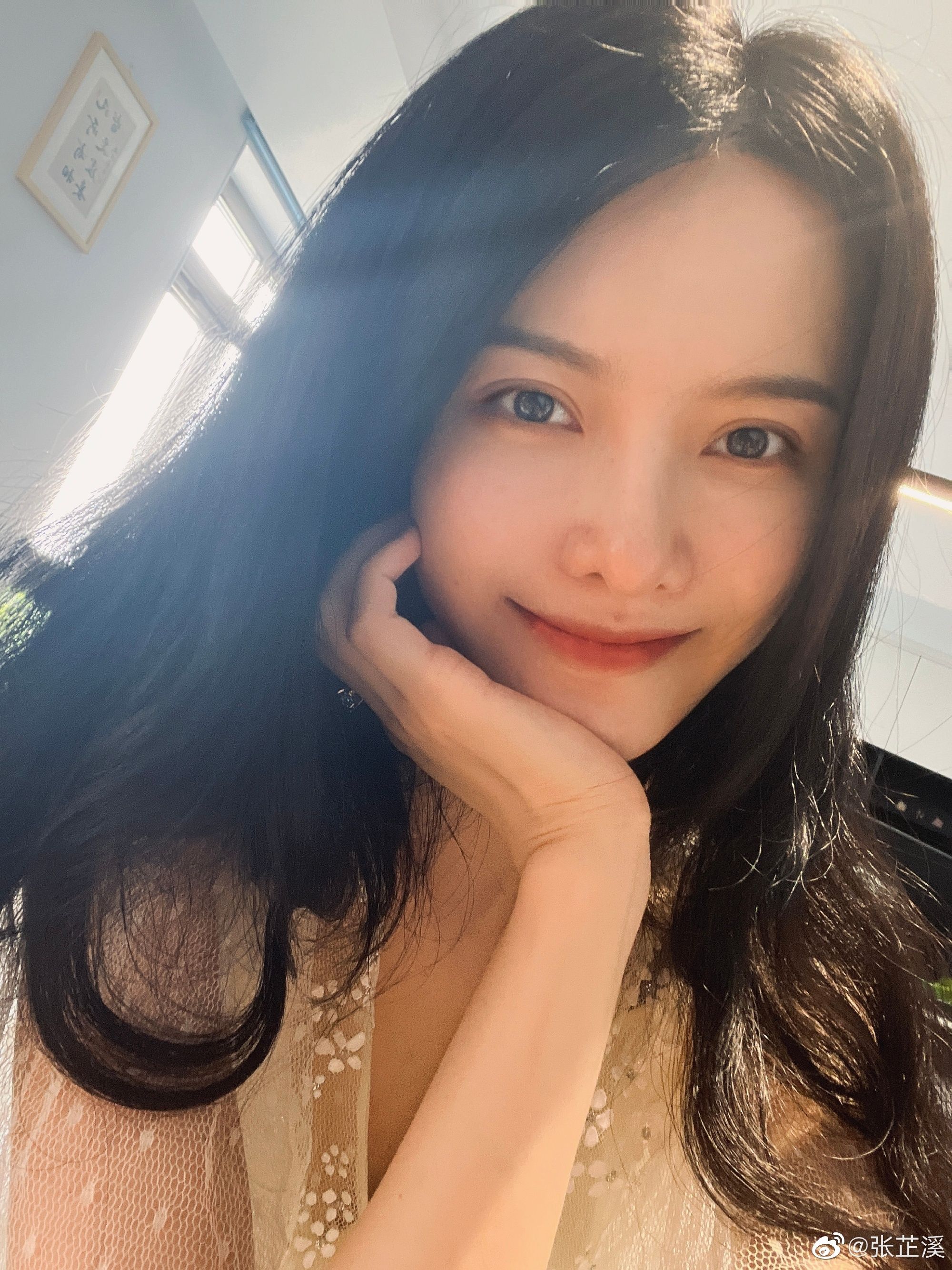 ▲▼趙露思公司發律師函反控她違約！張芷溪怒嗆：法院見。（圖／翻攝自微博／張芷溪）