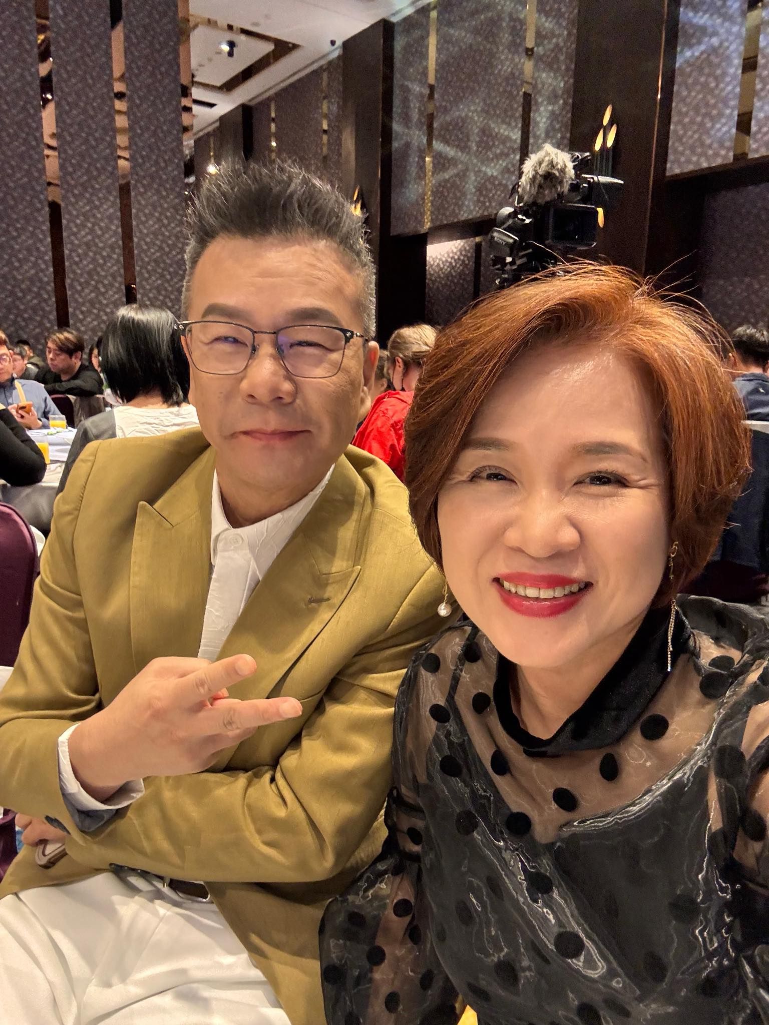 ▲▼楊月娥憶小女兒盧妍蓁（小蓁）17歲罹患白血病的治療過程。（圖／翻攝自臉書／楊月娥）