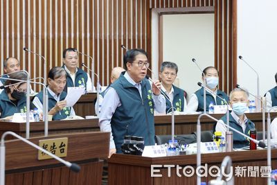 台南市議會臨時會登場 黃偉哲率隊報告風災應變、研議補助加碼