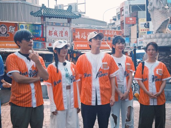 ▲▼ 《飢餓遊戲》陳漢典上節目宣傳「我不會跳」 。（圖／中視提供）