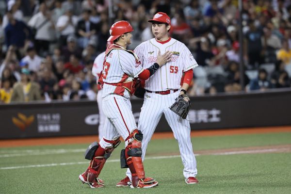 ▲陳冠偉、蔣少宏。（圖／味全龍提供）