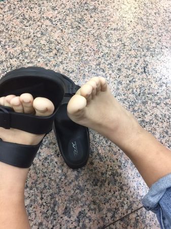 ▲▼楊月娥憶小女兒盧妍蓁（小蓁）17歲罹患白血病的治療過程。（圖／翻攝自臉書／楊月娥）