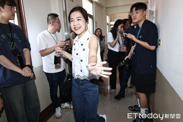 ▲立委徐巧芯出席國防及外交委員會不公開會議。（圖／記者林敬旻攝）