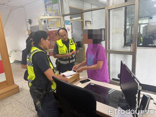▲內埔警分局助黃婦拆穿騙局。（圖／記者陳崑福翻攝）
