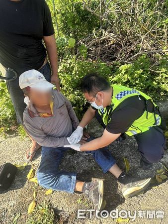 ▲男子騎機車閃猴子自摔送傷。（圖／記者陳崑福翻攝）
