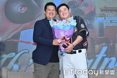 胡金龍引退記者會「彩蛋」　陳江和驚喜現身爆料：他很會詐騙