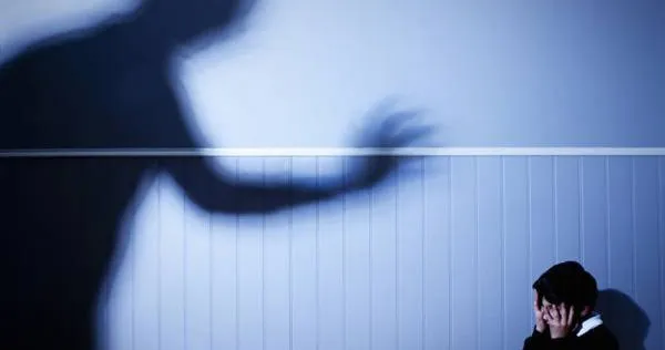 新北某安置中心多位學童遭性侵，還有孩子被社工判定在機構自學，無法與外界聯絡而失去求救管道。（示意圖／CFP）