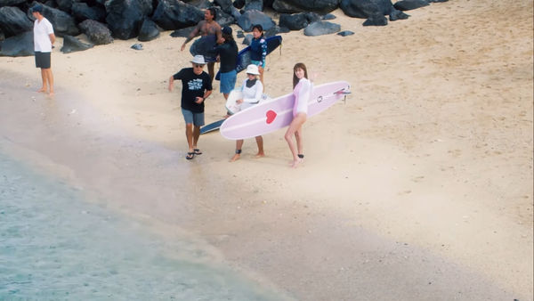 ▲▼深田恭子蜜大腿瘦到皮包骨。（圖／翻攝自IG）