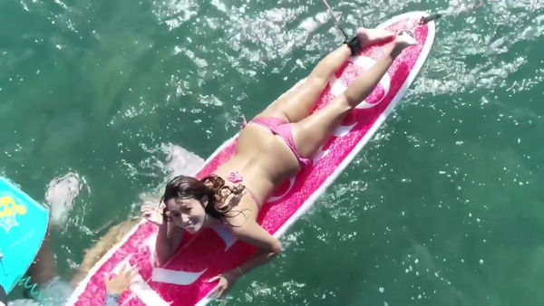 ▲▼深田恭子蜜大腿瘦到皮包骨。（圖／翻攝自IG）