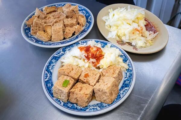 ▲▼店小二臭豆腐。（圖／部落客美熊很愛吃授權提供）