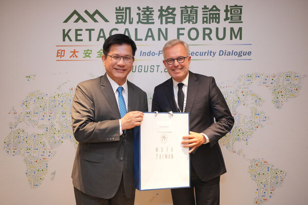 ▲▼外交部長林佳龍晚宴凱達格蘭論壇貴賓。（圖／翻攝自Facebook／林佳龍）