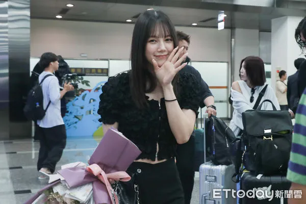 ▲▼成人展日本AV女優抵台松山機場 ，共30多位女優名單。（圖／記者周宸亘攝）