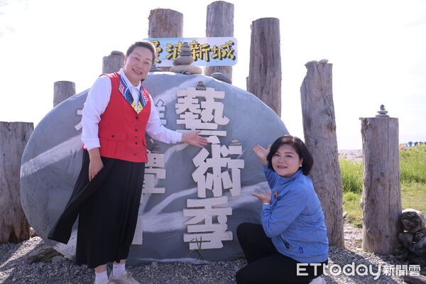 ▲▼雲林縣長張麗善率團隊來花蓮參訪並參觀正在七星潭舉辦的「曼波新城太平洋國際疊石藝術季」。（圖／花蓮縣政府提供，下同）