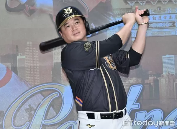 ▲▼ 統一 7-ELEVEN獅胡金龍榮耀引退記者會。（圖／記者李毓康攝）