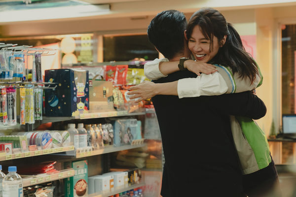 ▲謝盈萱、秦漢憑藉《忘了我記得》，雙雙入圍首爾國際電視節大賞。（圖／Netflix提供）