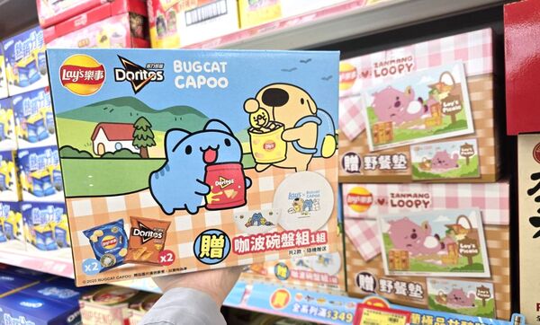 ▲▼愛買量販因應中元節，推出多項IP聯名零食組合限量販售。（圖／愛買量販）