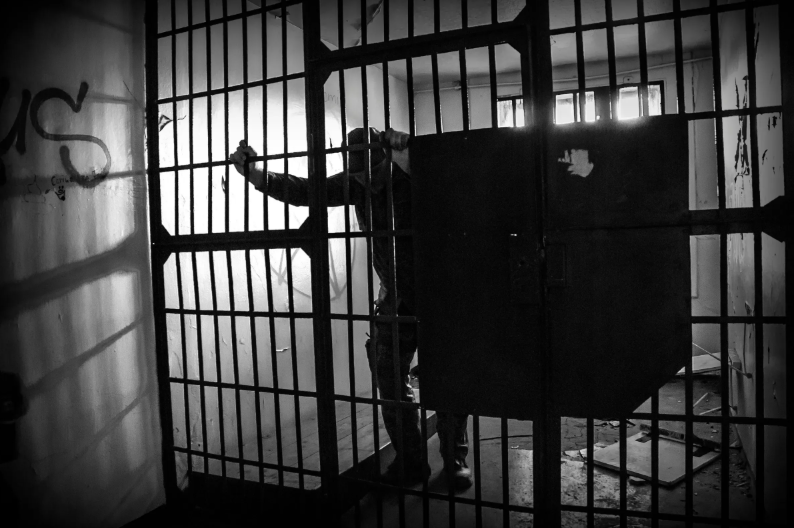 ▲ 監獄,囚犯,服刑。（示意圖／取自Pexels）