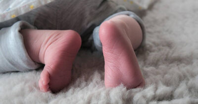 乾燥劑誤當藥物!湖南嬤泡奶粉餵4月嬰兒 緊急送醫搶救