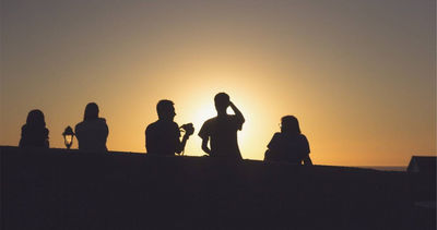 「水瓶滿月」來襲適合斷捨離 4星座朋友圈大洗牌