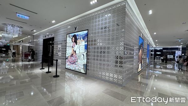 ▲LV,大遠百。（圖／民眾提供）
