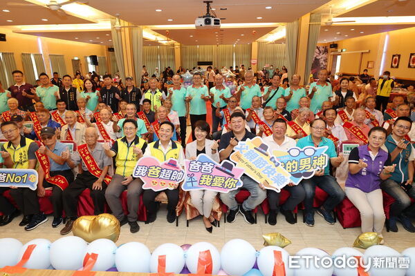 ▲南投縣長許淑華參加5鄉鎮模範父親表揚活動。（圖／南投縣政府提供）