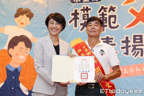 ▲南投縣長許淑華參加5鄉鎮模範父親表揚活動。（圖／南投縣政府提供，下同）