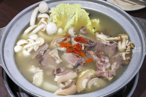 ▲▼招財溫體羊。（圖／部落客陳小可的吃喝玩樂授權提供）