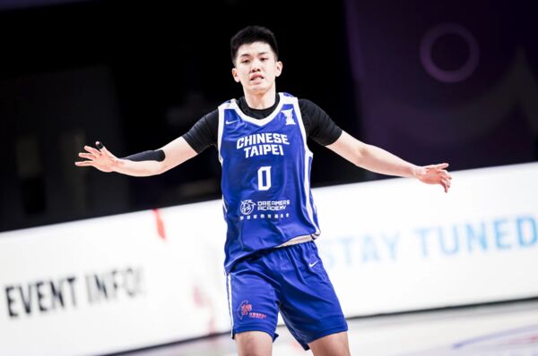 ▲中華男籃林庭謙、高錦瑋、阿巴西、賀丹、圖齊。（圖／取自FIBA官網）