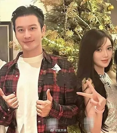 ▲葉珂是三寶媽的關鍵字突然衝上熱搜。（圖／翻攝自微博）