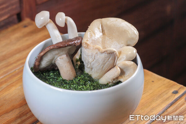 ▲拉麵公子「安全島」限定拉麵。（圖／記者黃士原攝）