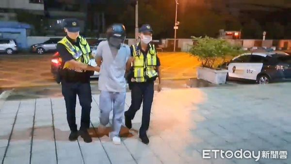 ▲▼烏日一棟大樓高樓層玻璃遭射裂，竟是越籍移工一時好玩造成。（圖／民眾提供，下同）