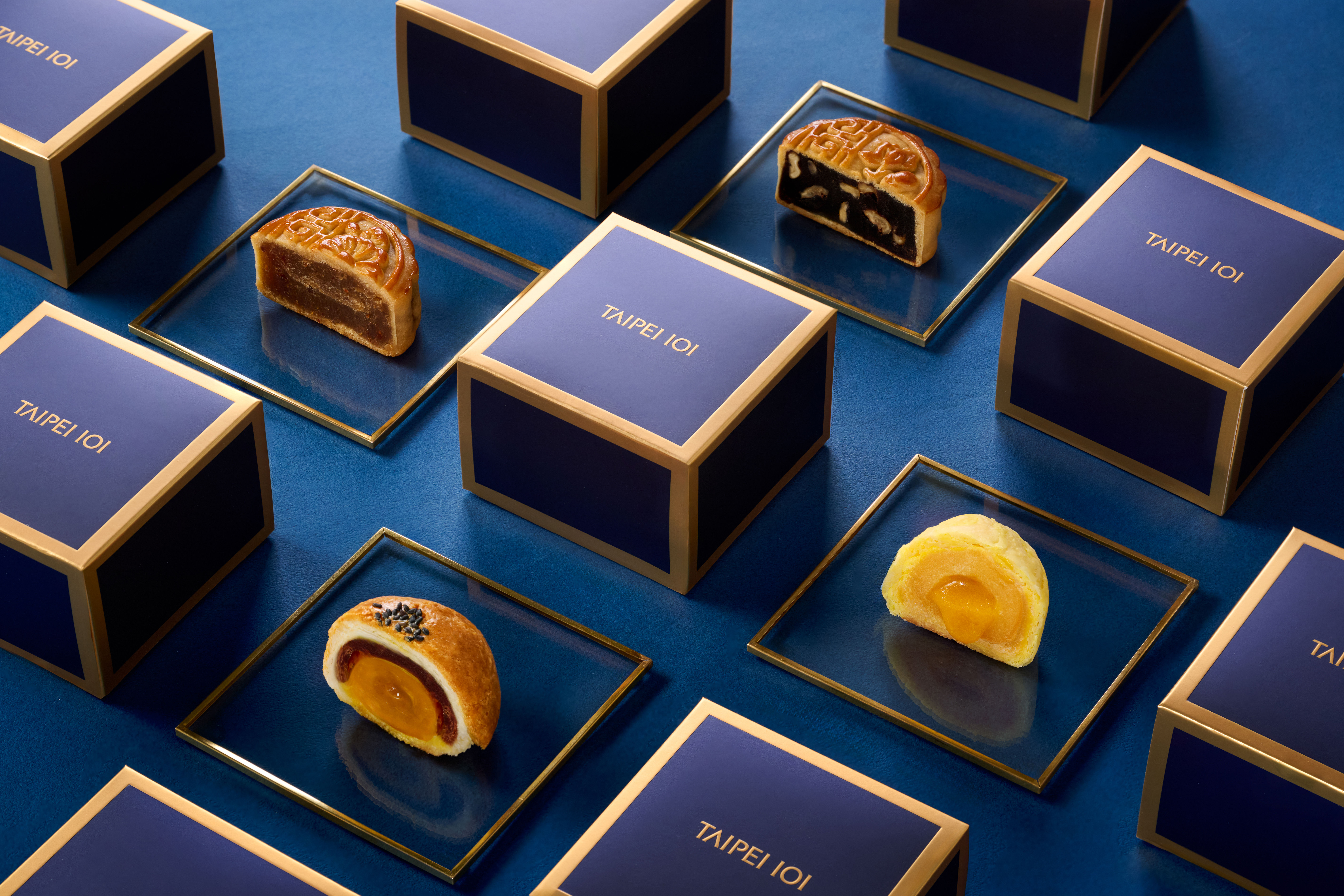 ▲台北101月餅、米其林綠豆椪飄鹹香。（圖／各業者提供）