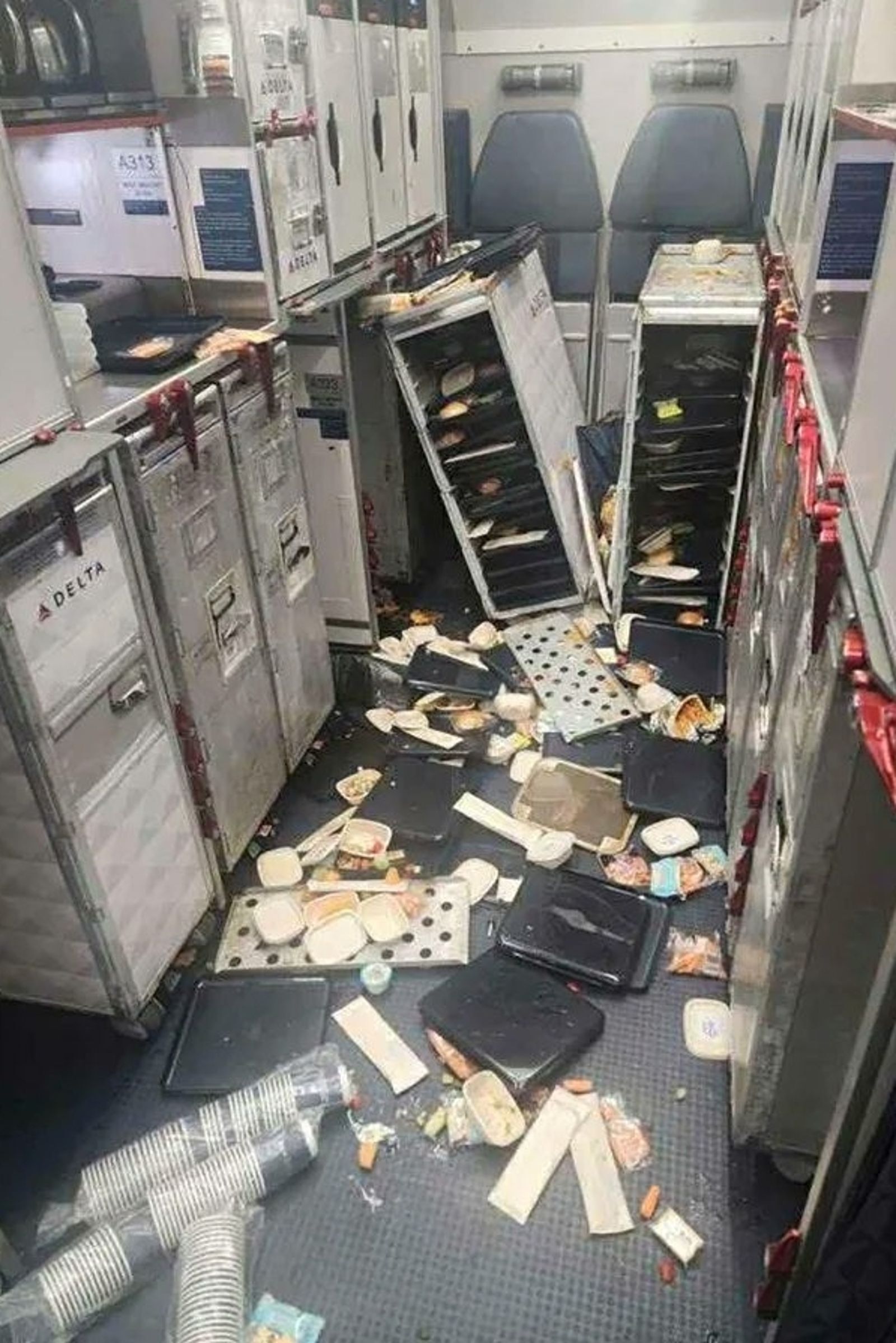 飛機亂流越來越嚴重　全球最顛簸航線出爐！日本列高風險區