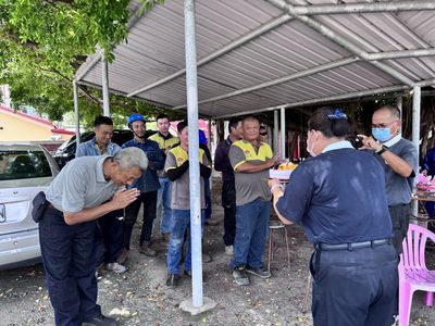 慈濟志工暖心出動!為災區工班爸爸送上父親節驚喜