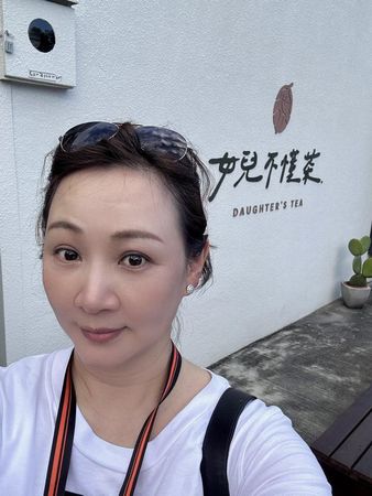 ▲▼郁方大兒子出國留學前夕「1天打5支疫苗」，全身痠痛動不得。（圖／翻攝自臉書）