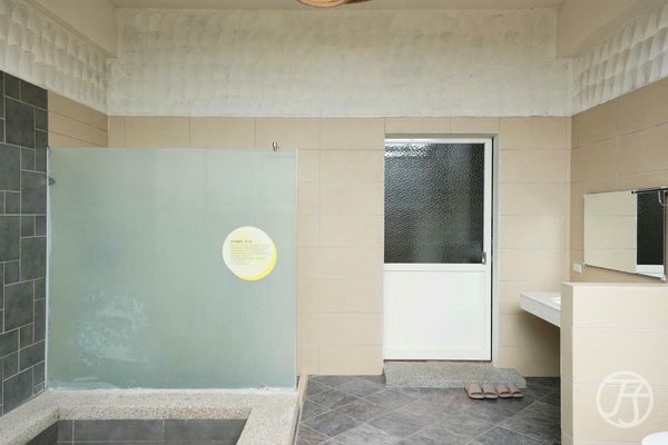 ▲▼新月塢溫泉。（圖／部落客JJ.Hsu授權提供）