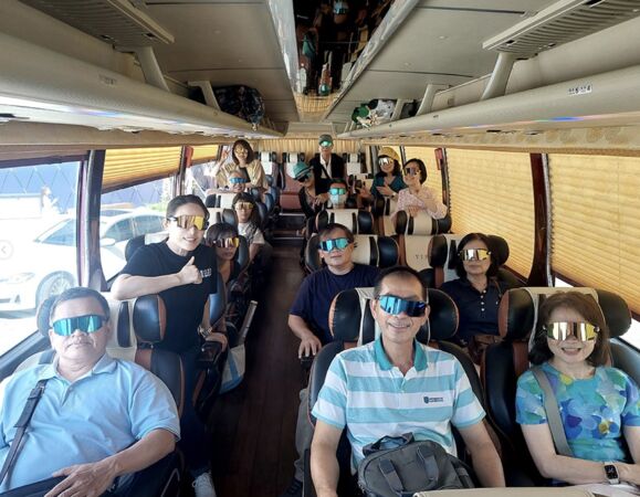 ▲▼親友舉手幅飛去首爾！子瑜媽力挺TWICE　母女後台溫馨互動：期待高雄。（圖／翻攝自子瑜媽IG）