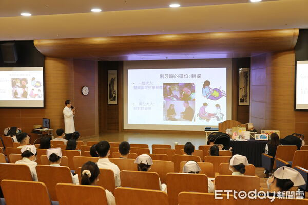 ▲花蓮慈院夏季「爸媽教室」講座，幫助新手爸媽育兒之路更順利。（圖／慈濟醫學中心提供，下同）