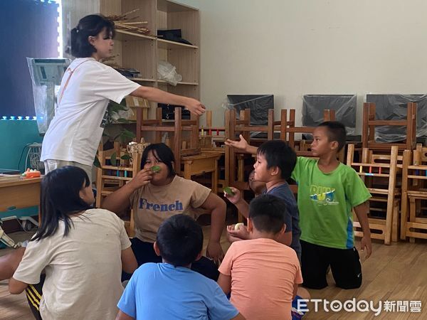 ▲廖庭以帶領台東部落孩子感受藝術的溫度。（圖／記者楊晨東翻攝）