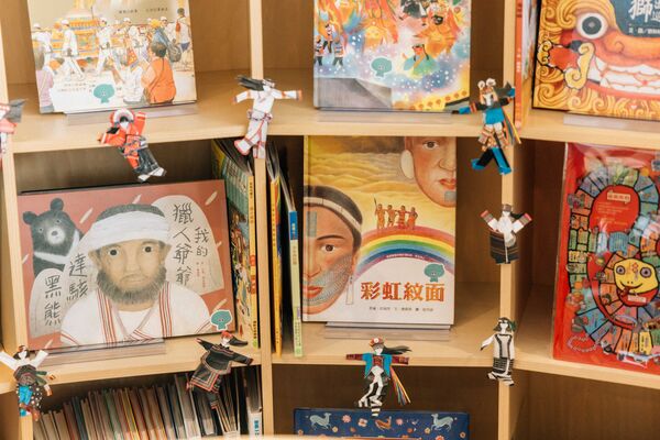 ▲▼「We TAIWAN台灣文化in大阪．關西世博」進入第2周，其中在童書之森展出「台灣繪本、佮意啦」繪本展，「野孩子肢體劇場」以默劇將《虎姑婆》帶到日本觀眾及國際眼前。（圖／文化部）