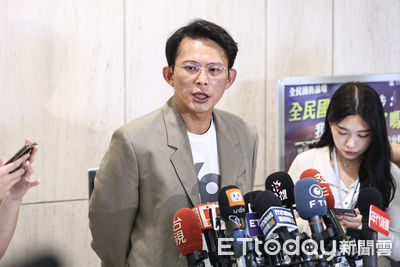 女兒遭黃國昌怒罵「白癡」 父發聲護女:記者有提問的天職