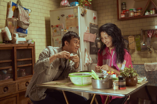 ▲《啥人顧性命》方文琳演活潑辣婆婆，驚喜入圍「亞洲影視內容大獎」女配角。（圖／公視台語台提供）