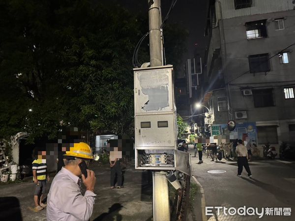 ▲▼箱起火             。（圖／記者陸運陞翻攝）