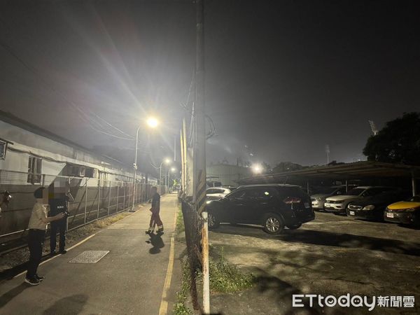 ▲▼箱起火             。（圖／記者陸運陞翻攝）