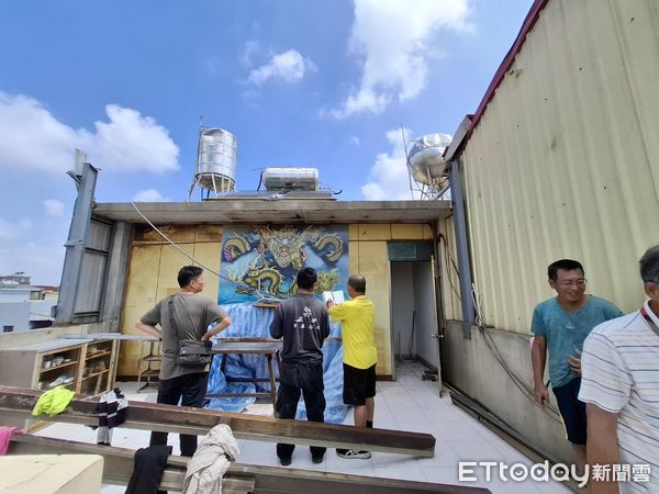 ▲▼公路局、鐵道局、高速公路局進駐台南災區協助居民修復受損房屋。（圖／交通部提供）