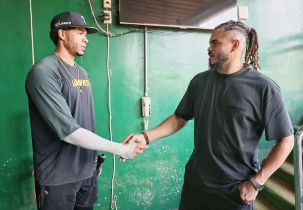 ▲因球隊戰力調整，台鋼雄鷹近日註銷註冊石萬金，他將於明（10）天離開台灣。另一方面，新洋投那瑪夏（Dinelson Lamet），於今（9）日抵達台灣。       （圖／台鋼雄鷹提供）