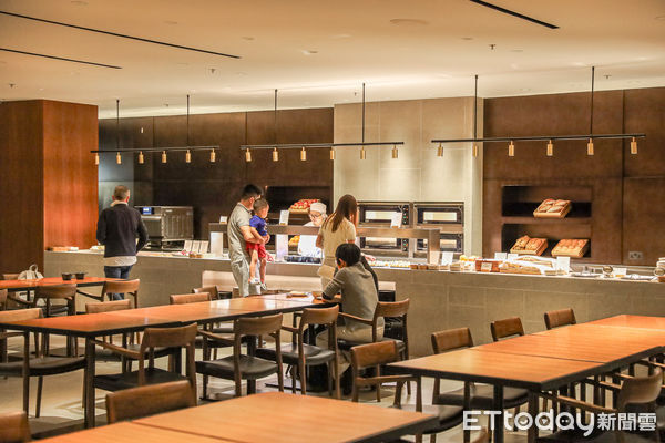 ▲▼國泰航空逸連堂貴賓室。（圖／記者蔡玟君攝）